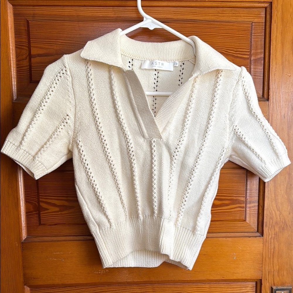 Cream Knit Collared Short Sleeve Top